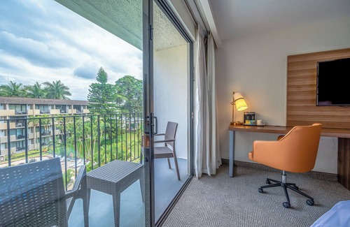 San Jose Hotel | Enjoy Family-Friendly Comfort at Holiday Inn San Jose La Sabana