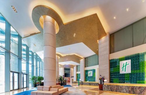 Pudong Hotel | Discover Holiday Inn Shanghai Pudong Kangqiao: 5-Star Stay