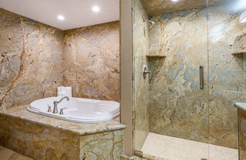 South Jordan Hotel | Experience Holiday Inn South Jordan - SLC South with Pool & Spa
