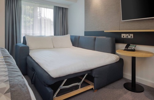 South Normanton Hotel | Inviting Holiday Inn South Normanton M1, Jct.28 - Family Friendly
