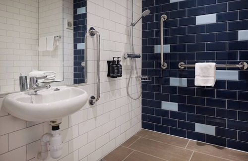 South Normanton Hotel | Inviting Holiday Inn South Normanton M1, Jct.28 - Family Friendly