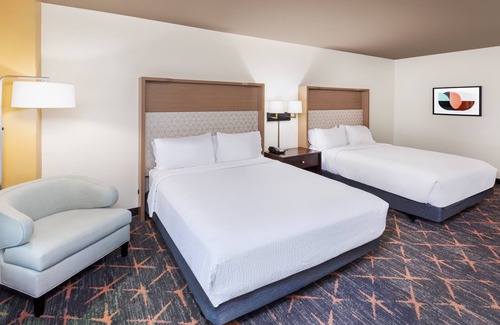 Stillwater Hotel | Discover Holiday Inn Stillwater: Family-Friendly Comfort