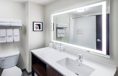 Stillwater Hotel | Discover Holiday Inn Stillwater: Family-Friendly Comfort