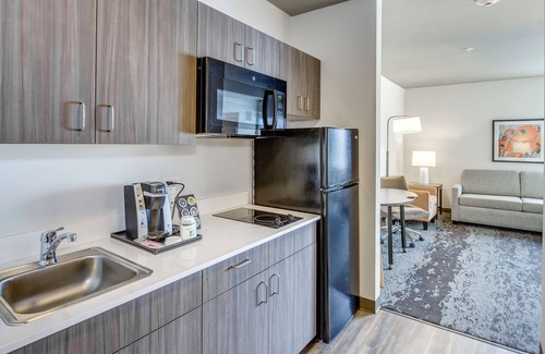 Bellingham Hotel | Experience Comfort at Holiday Inn & Suites Bellingham