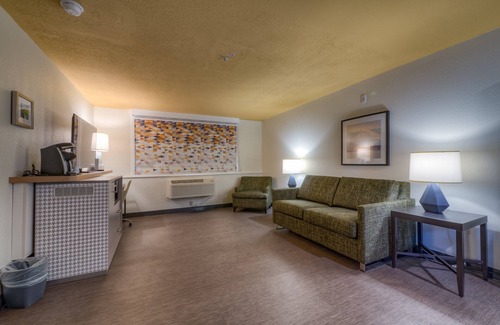 South End Hotel | Discover Comfort at Holiday Inn Tacoma Mall, an IHG Hotel