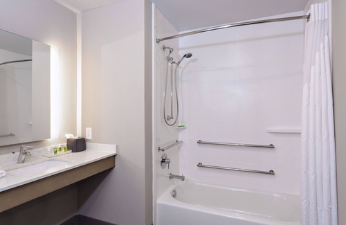 Tallahassee Hotel | Guest Rated: 9.2 at Holiday Inn Tallahassee E Capitol