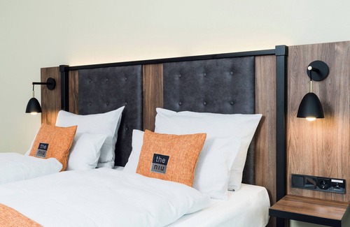 Fuerth Hotel | Guest Rated 9.2! Holiday Inn - the niu, Saddle Furth