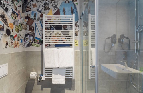 Fuerth Hotel | Guest Rated 9.2! Holiday Inn - the niu, Saddle Furth