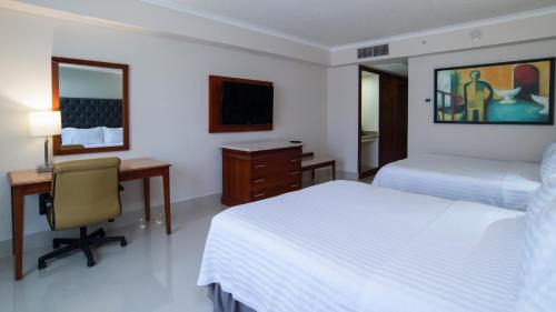 Tuxtla Gutierrez Hotel | Discover Holiday Inn Tuxtla Gutierrez: Family-Friendly Stay