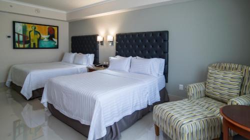 Tuxtla Gutierrez Hotel | Discover Holiday Inn Tuxtla Gutierrez: Family-Friendly Stay