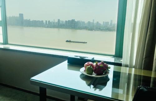 Han Yang Hotel | Comfortable Stay at Holiday Inn Wuhan Riverside, IHG Hotel