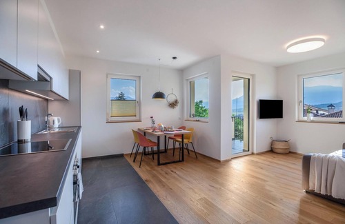 St. Michael/San Michele Apartment | Cozy Apartment 'Meine Bleibe - Terra' with Garden & Mountain Views