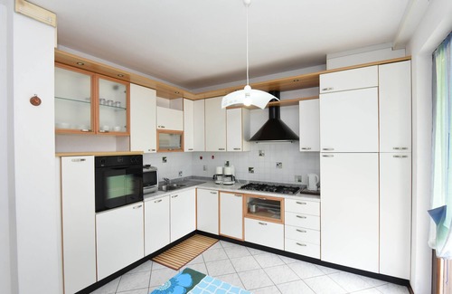 Tronzano Lago Maggiore House | Beautiful Holiday House with Garden & Lake Maggiore Views