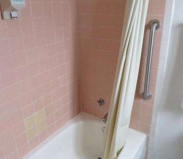 Hawthorne Hotel | Comfortable Holiday Lodge: Pet-Friendly and Family-Ready