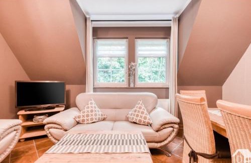 Frohnau Apartment | Family-Friendly Retreat at Holiday Maisonette Apartment Keilberg