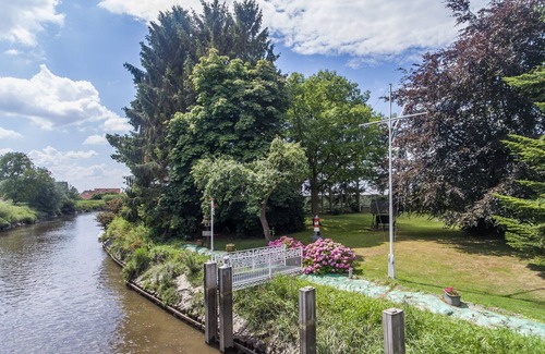 Estebrugge Apartment | Experience Eulenhof: Idyllic Retreat by the Este River