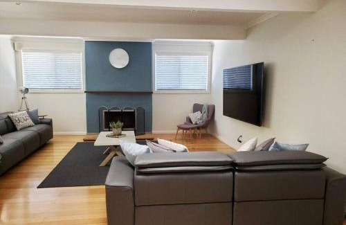 Newport House | Waterfront Holiday: Kayak, Swim, and Relax by the Sea