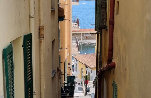 Villefranche-sur-Mer Apartment | Beautiful One-Bedroom Apartment with Oceanfront Views