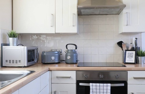 Offerton Apartment | Comfortable Holiday Rental with Family-Friendly Amenities