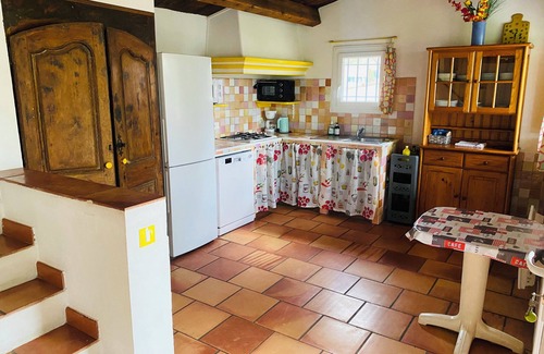 Lorgues Villa | Pet-Friendly Holiday Rental with Pool and Garden Oasis