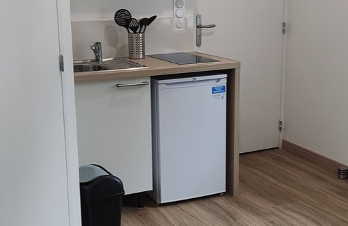 Brelevenez Apartment | Central Studio n°3 in Lannion - Rated 10/10 & Family Friendly