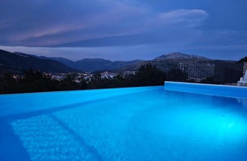 Mostar Villa | Exceptional Holiday Resort Bevel - Oceanfront Paradise