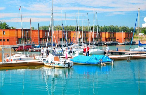 Grossposna House | Discover Family-Friendly LAGOVIDA Resort by Störmthaler See