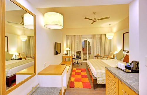 Gandhidham Hotel | Relax at Holiday Resort & Spa - 4-Star Getaway Awaits