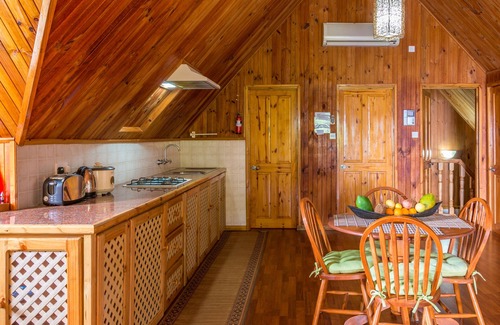 Anse Royale House | Cozy Holiday Retreat - Steps from Beautiful Beaches