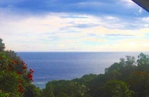 Anse Royale House | Cozy Holiday Retreat - Steps from Beautiful Beaches