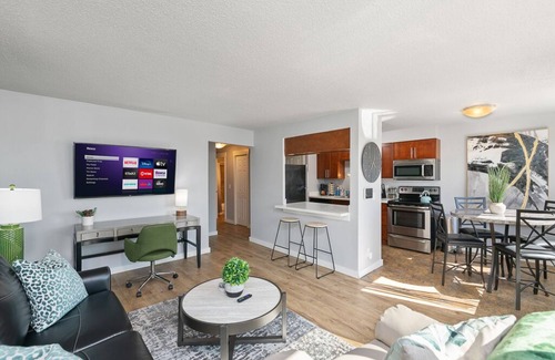 Bouvet Island Apartment | Holiday Special: King Suite with Pool & Free Parking Near Seattle