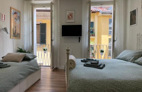 Intra Apartment | Exceptional Holiday Studio in Centro Storico Intra Awaits
