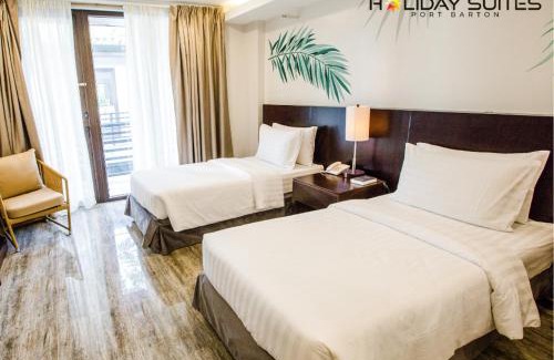 San Vicente Hotel | Relax at Holiday Suites Port Barton with Ocean View Amenities