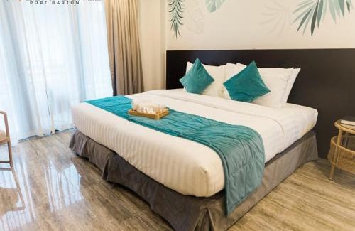 San Vicente Hotel | Relax at Holiday Suites Port Barton with Ocean View Amenities