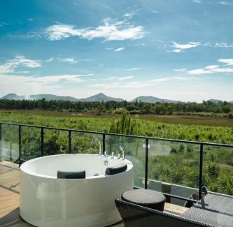Hin Lek Fai Villa | Relax at Holiday Sunset Private Pool Villa with Ocean Views