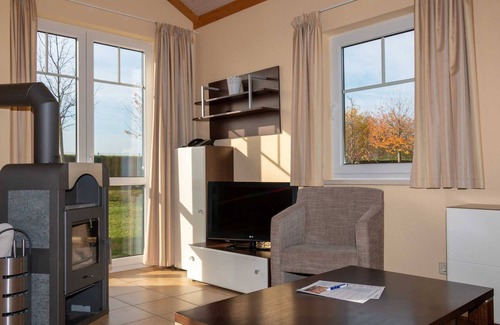 Markkleeberg Apartment | Relaxing Oceanfront Getaway for 4 at Holiday Tern