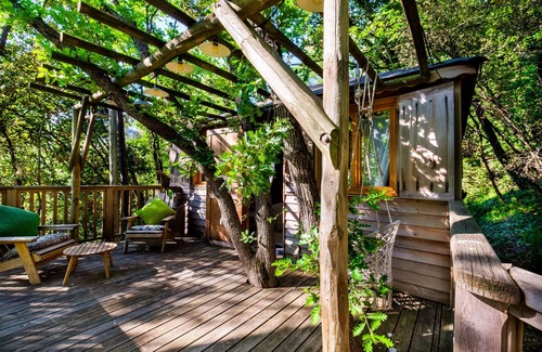 Saint-Paul-de-Vence Apartment | Experience Holiday Treehouse "Shere Khan" with Private Terraces