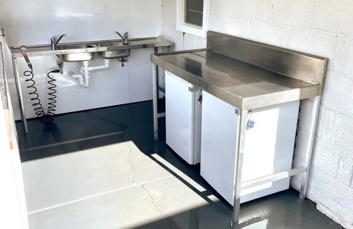 Port Victoria Apartment | Exceptional Holiday Unit 2 in Port Victoria - Family-Friendly