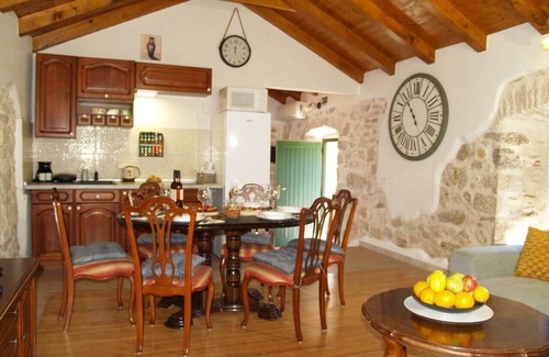 Banj Villa | Relaxing Holiday Villa with Pool and Ocean View at Blue Tree
