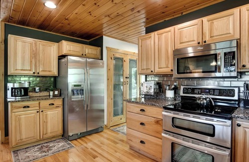 Sylva Cabin | Ideal Sylva Cabin for Families & Nature Adventurers