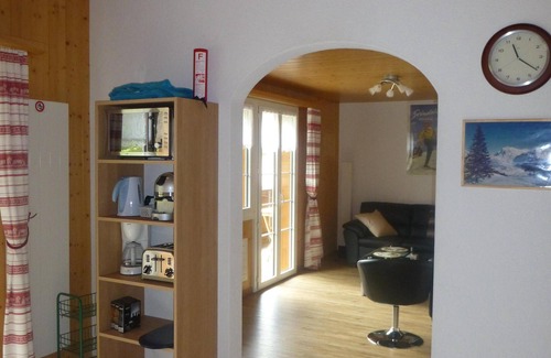 Grindelwald Apartment | Escape to Eiger North Wall with Family-Friendly Amenities