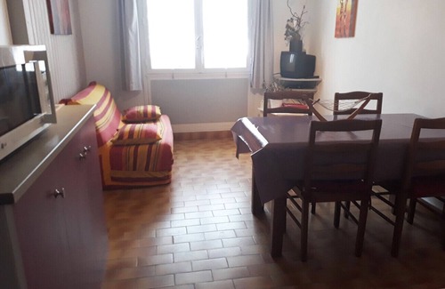 Saint-Maixent-sur-Vie House | Discover a Countryside Retreat in Saint-Gilles