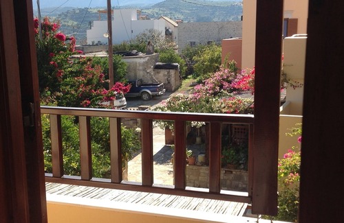 Sivas House | Experience Authentic Crete in a Traditional Stone House