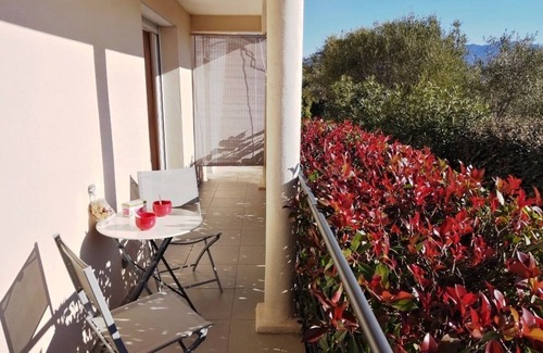 Bastelicaccia Villa | Serene Retreat by the Sea and Mountains with Pool Access