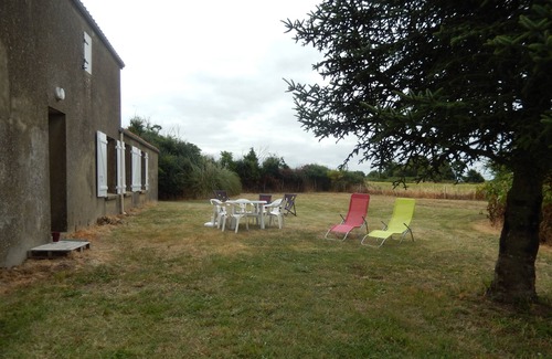 Olonne-sur-Mer House | Relaxing Countryside Retreat with Spa and Hot Tub Access