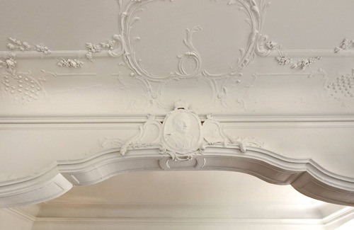Stuehlingen Apartment | Explore the Historic Cultural Monument with Ocean Views