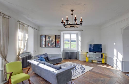 Stuehlingen Apartment | Explore the Historic Cultural Monument with Ocean Views