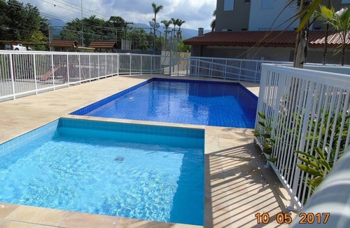 Estufa I Apartment | Relaxing Holidays in Ubatuba with Pool & Family Amenities