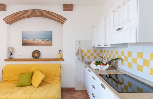 Piombino Apartment | Discover Relaxation in Val di Cornia Near Baratti Beaches