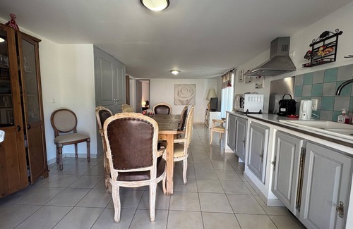 Riez Cottage | Discover LOU Souleu: Family-Friendly Retreat Near Lake St. Croix